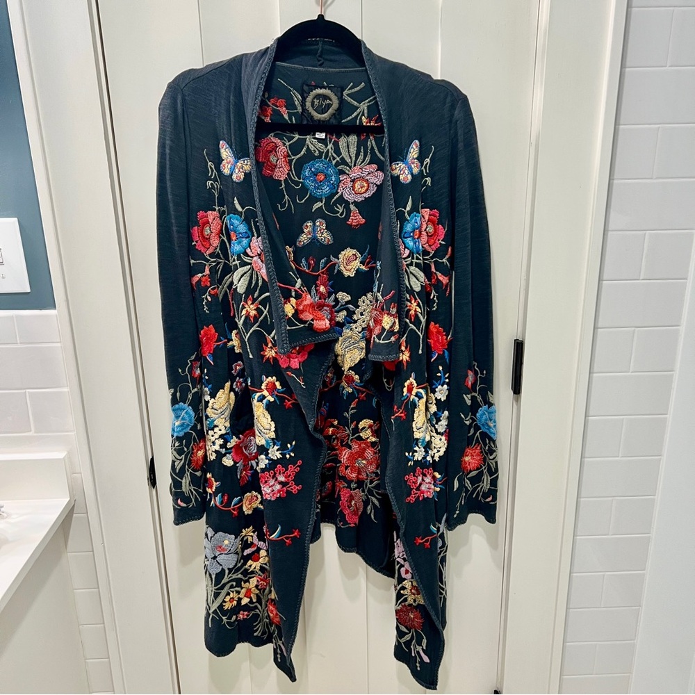 💕 NWOT Johnny Was 💕 Biya Wrap Cardigan with Floral Embroidery Sz XS